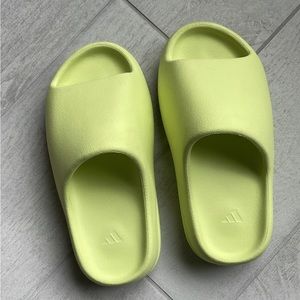 Adidas Yeezy Slide Green Glow